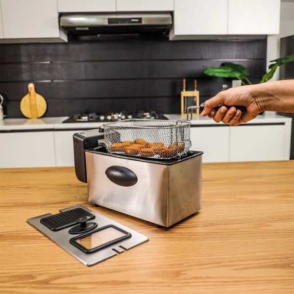 GEEPAS 3L Deep Fryer GDF36015N – Powerful & Crispy Perfect Frying Solution 4 Geepas 3L Deep Fryer